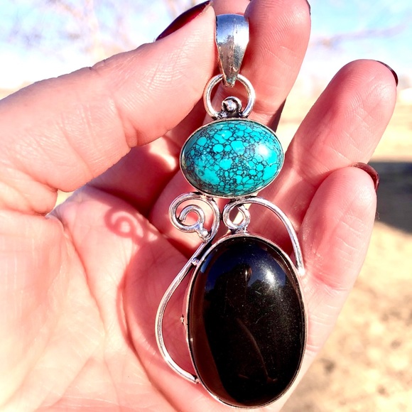 Sterling Silver Oval Turquoise And Onyx Pendant - Picture 4 of 5